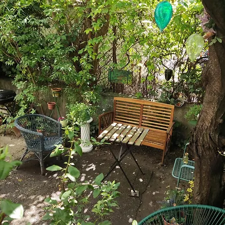 Flat In Historic With Your Own Private Garden, Near City Park Apartman Budapest
