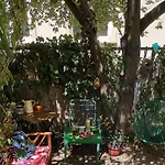 Flat In Historic With Your Own Private Garden, Near City Park Apartament Budapesta