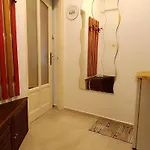Flat In Historic With Your Own Private Garden, Near City Park Budapesta