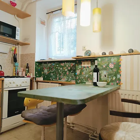 Appartamento Flat In Historic With Your Own Private Garden, Near City Park
