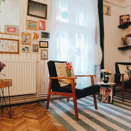 Apartmán Flat In Historic With Your Own Private Garden, Near City Park *
